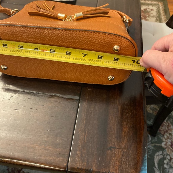 Malibu Crossbody Bag - Picture 5 of 6